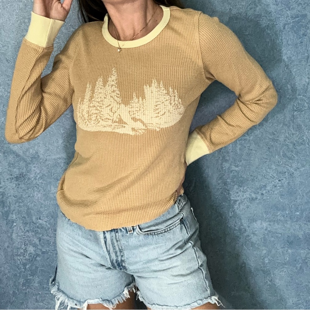 American Eagle Outfitters Tan Waffle Knit Long Sleeve Tee